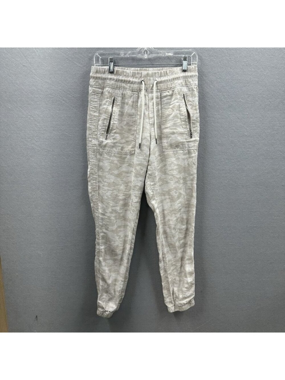 Athleta Jogger Pants 2 Cabo Tide Beige Camo Print Drawstring Elastic Waist Gym